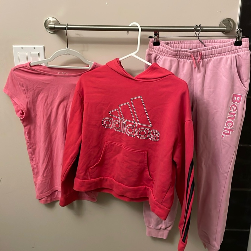 Comfy girl outfit!! 3 items!!